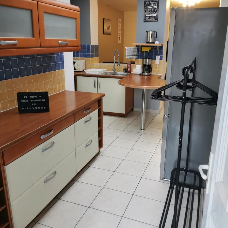 Agréable maison de 100m2 avec son parking privatif - Maison 3 Chambres - 20