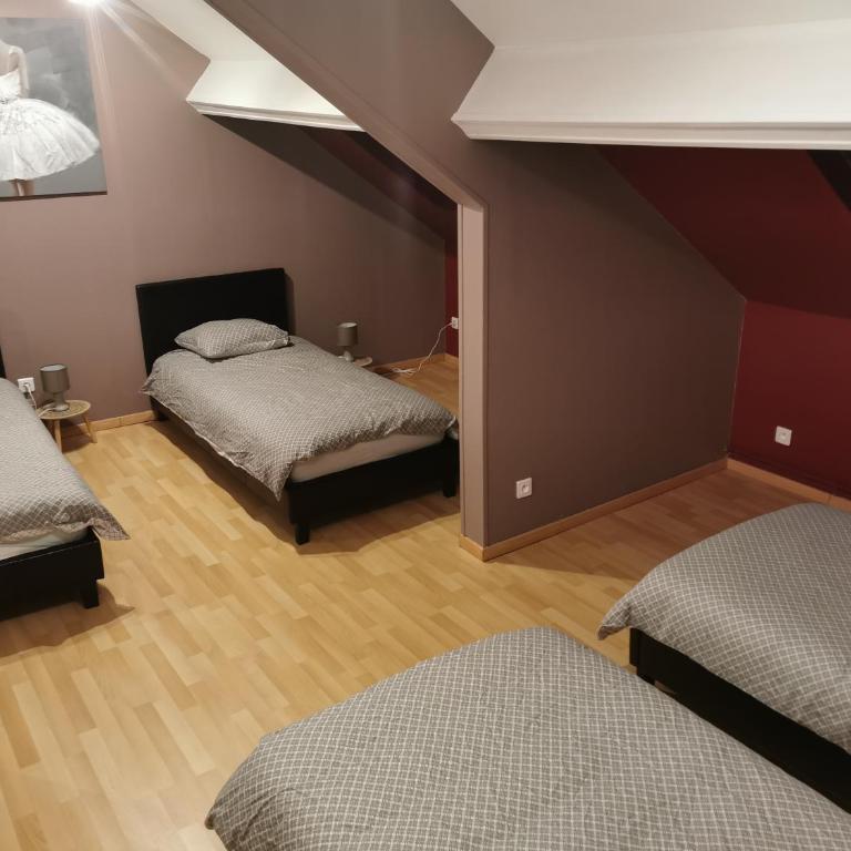 Agréable maison de 100m2 avec son parking privatif - Maison 3 Chambres - 13