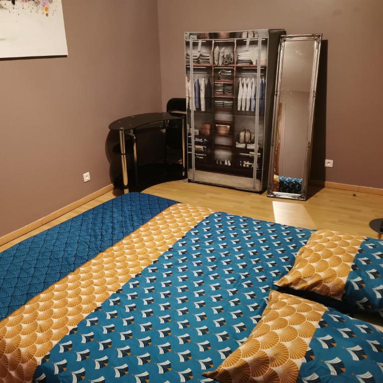 Agréable maison de 100m2 avec son parking privatif - Maison 3 Chambres - 12