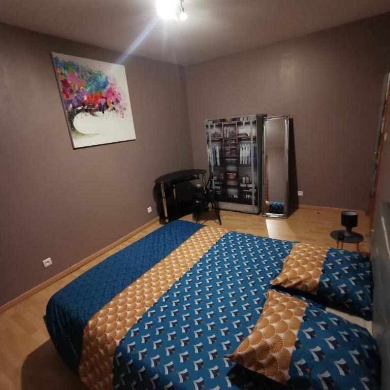 Agréable maison de 100m2 avec son parking privatif - Maison 3 Chambres - 10