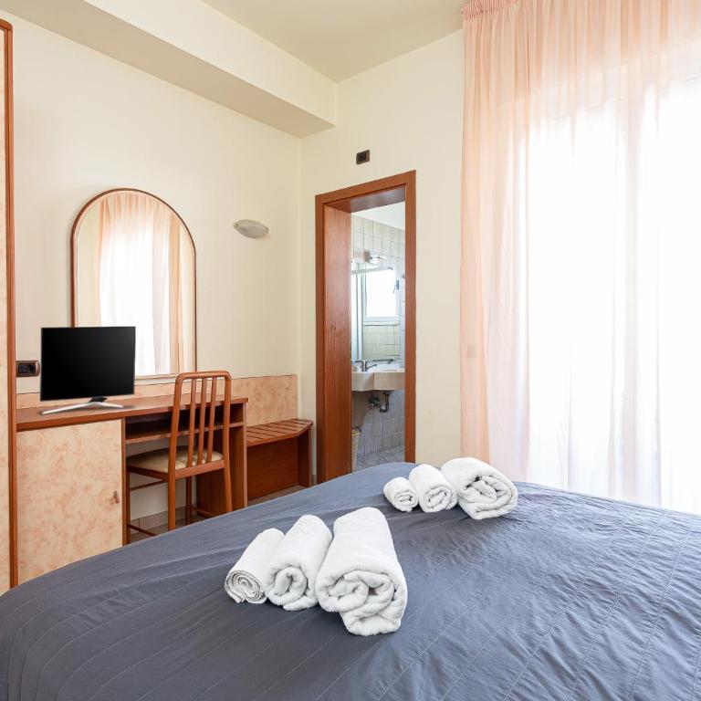 HOTEL VILLA MARIA - Camera Matrimoniale/Doppia con Letti Singoli con Vista Città - 2