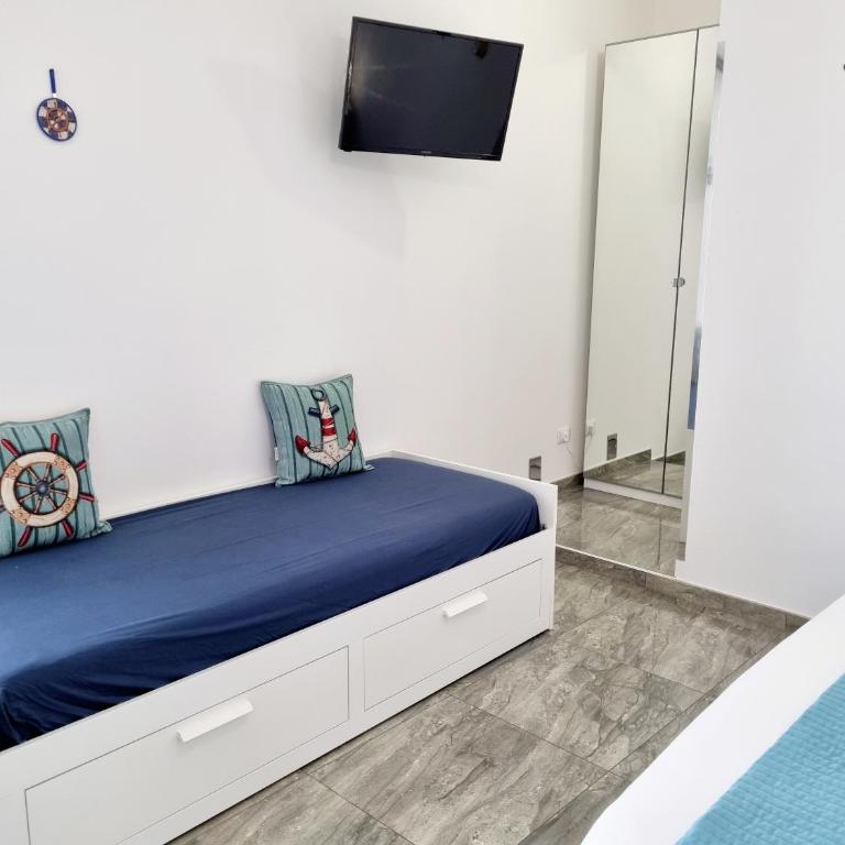 Albatros B&B Porto Cesareo - Camera Tripla con Bagno Privato - 4