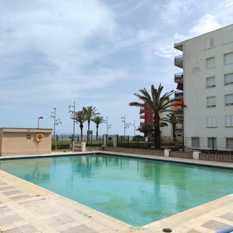 Apartamento La Pineda - Three-Bedroom Apartment - 3