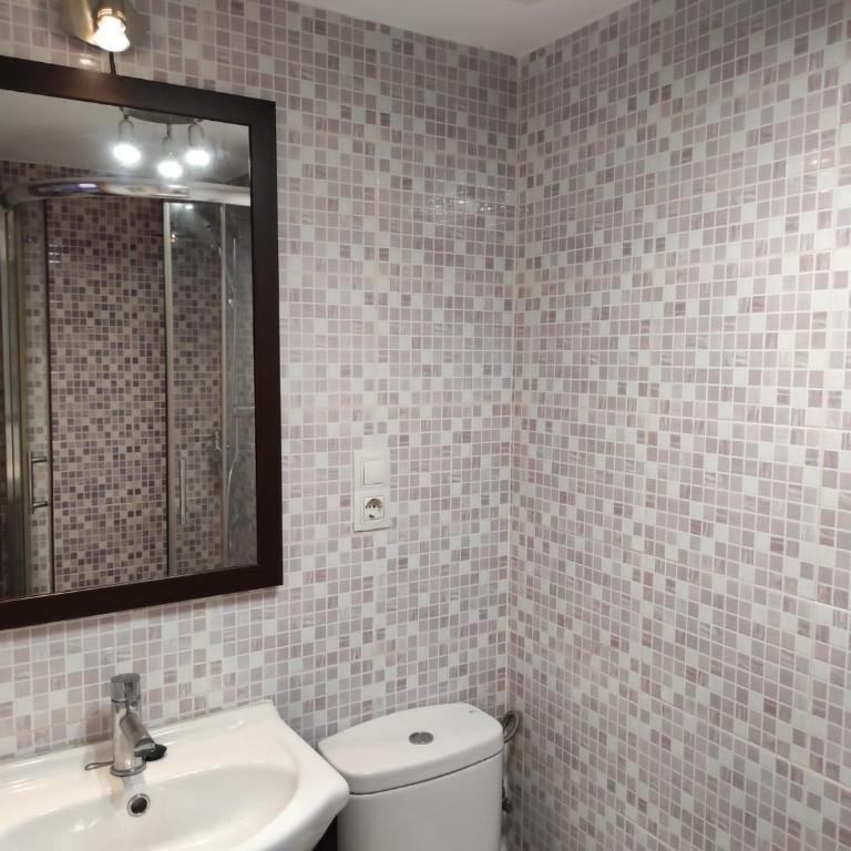 Apartamento La Pineda - Three-Bedroom Apartment - 10