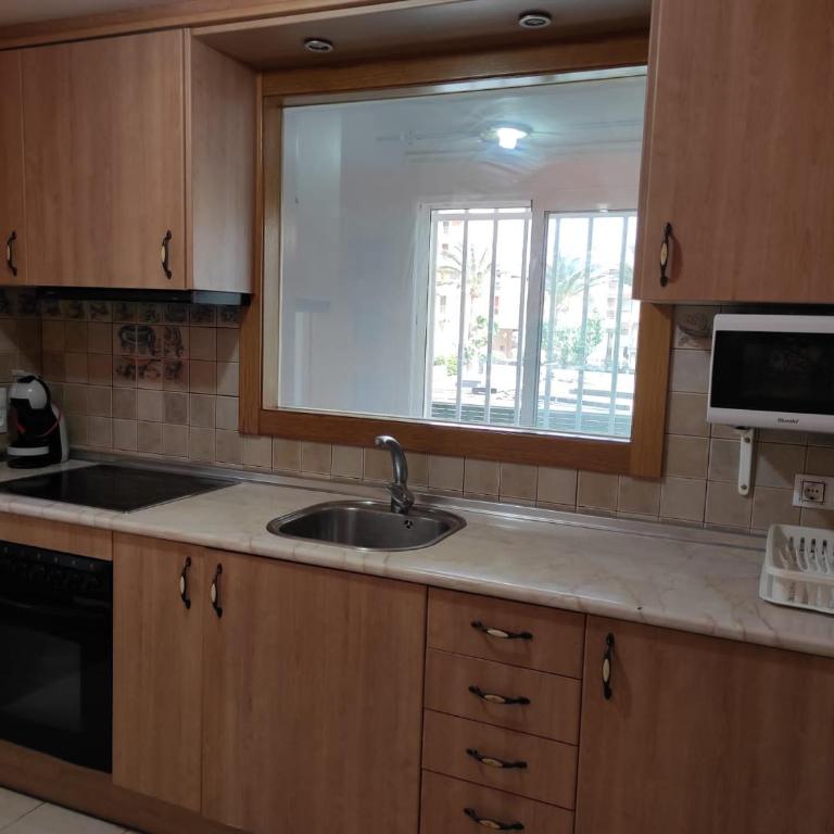 Apartamento La Pineda - Three-Bedroom Apartment - 20
