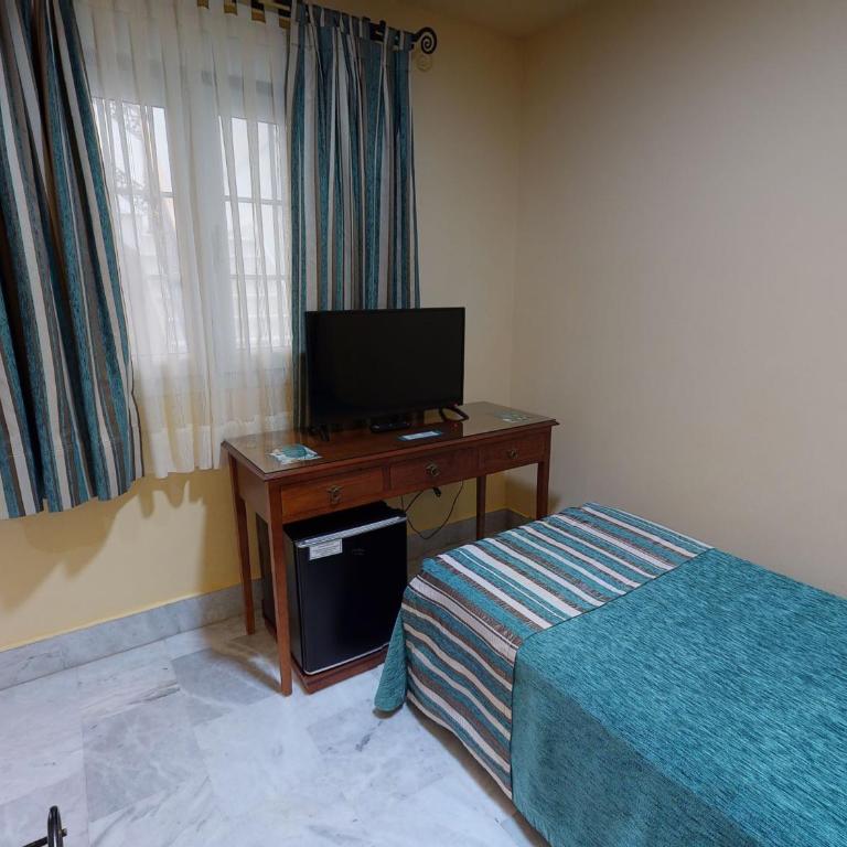 Hotel La Parrita - Habitación Individual - Interior - 3