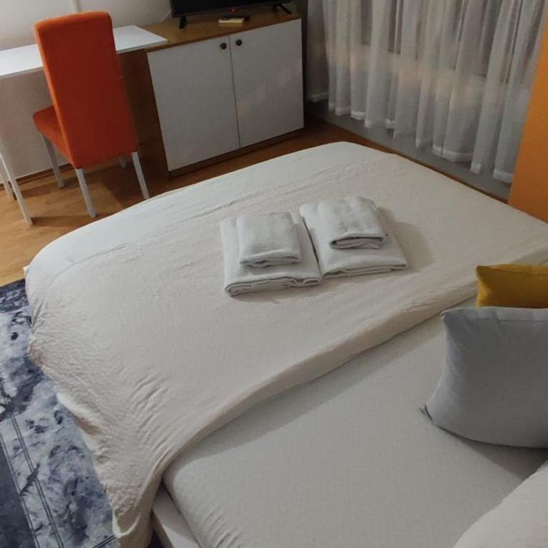 Villa Monera Apartments & Rooms & Free Garage - Standard Double Room - 14