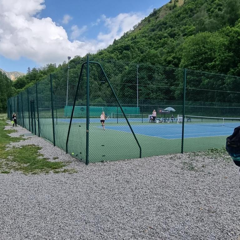 Agréable appartement de 6 pers au pieds des pistes ,wifi gratuit à Saint-Sorlin-d'Arves labelise 3 étoiles au gîte de France - Appartement 2 Chambres - 45