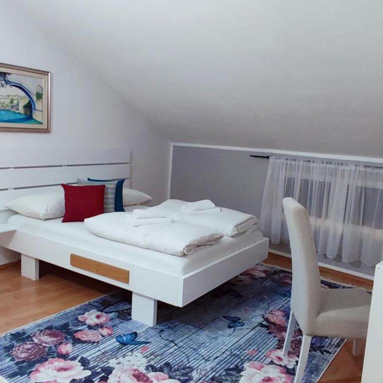 Villa Monera Apartments & Rooms & Free Garage - Standard Double Room - 15