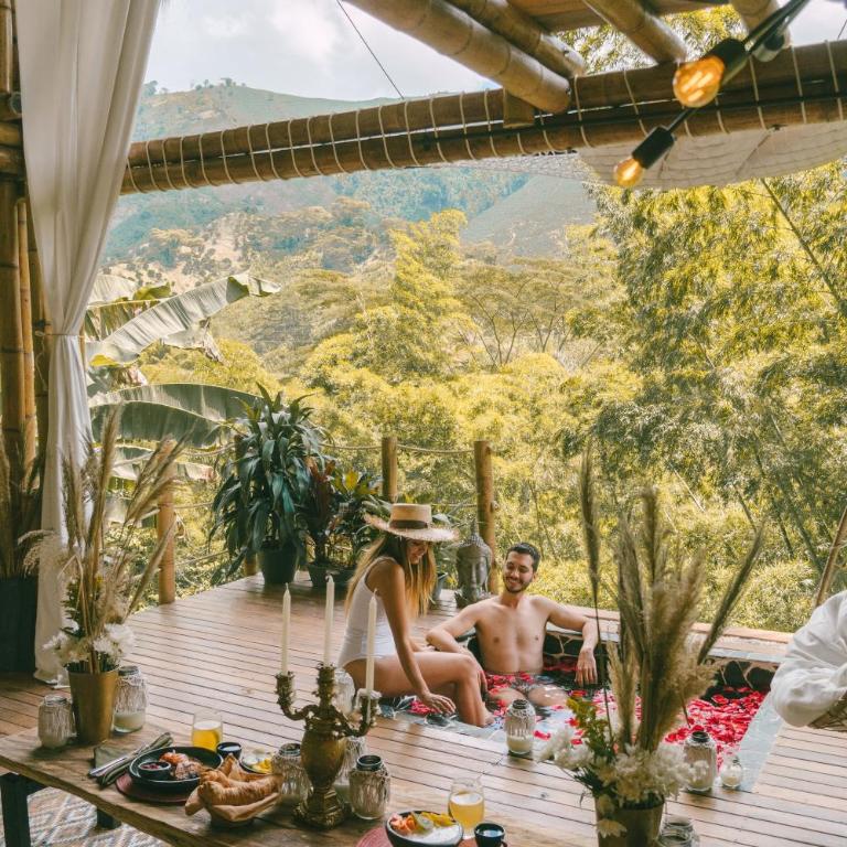 ATTRAVERSIAMO Bamboo House Boutique - Habitación Doble Deluxe - 2 camas - 6