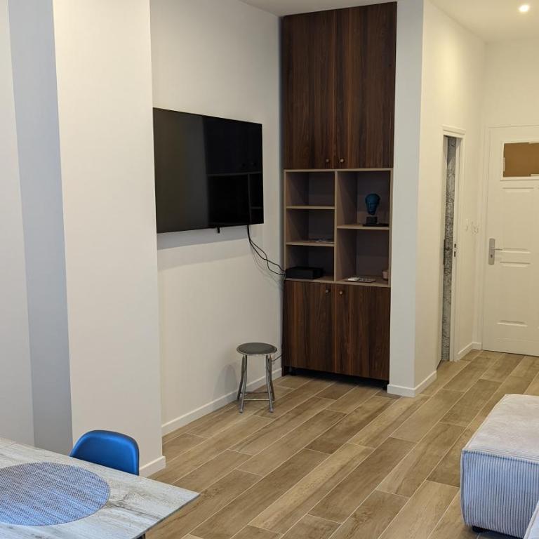 Appartement T3 , 650m du Palais des Festivals - Appartement 2 Chambres - 9