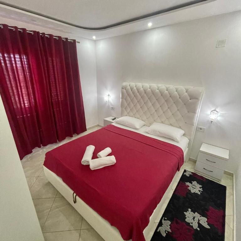 Queen Kodre Apartments - Dvokrevetna Soba sa Bračnim Krevetom i Pogledom na Bazen - 11
