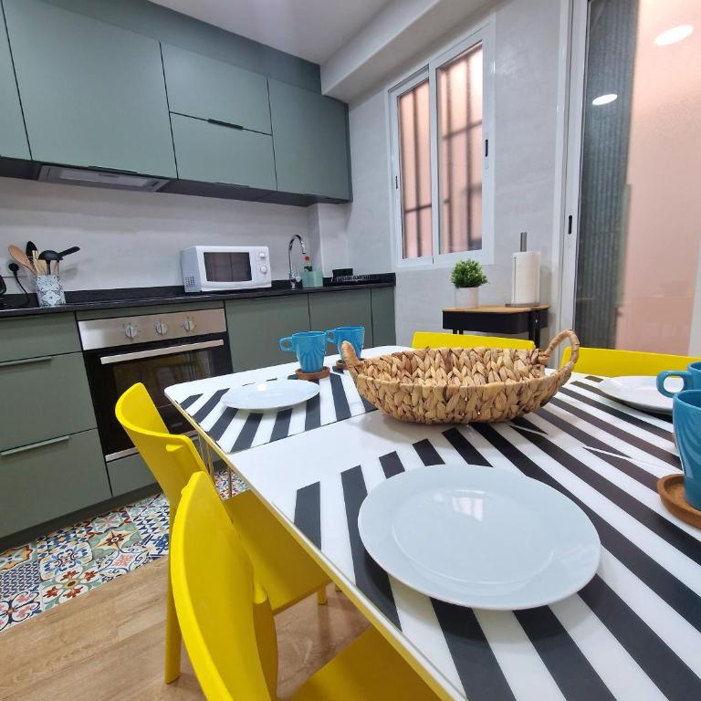 Vive Valencia con playa y metro cerca - Apartamento - 16