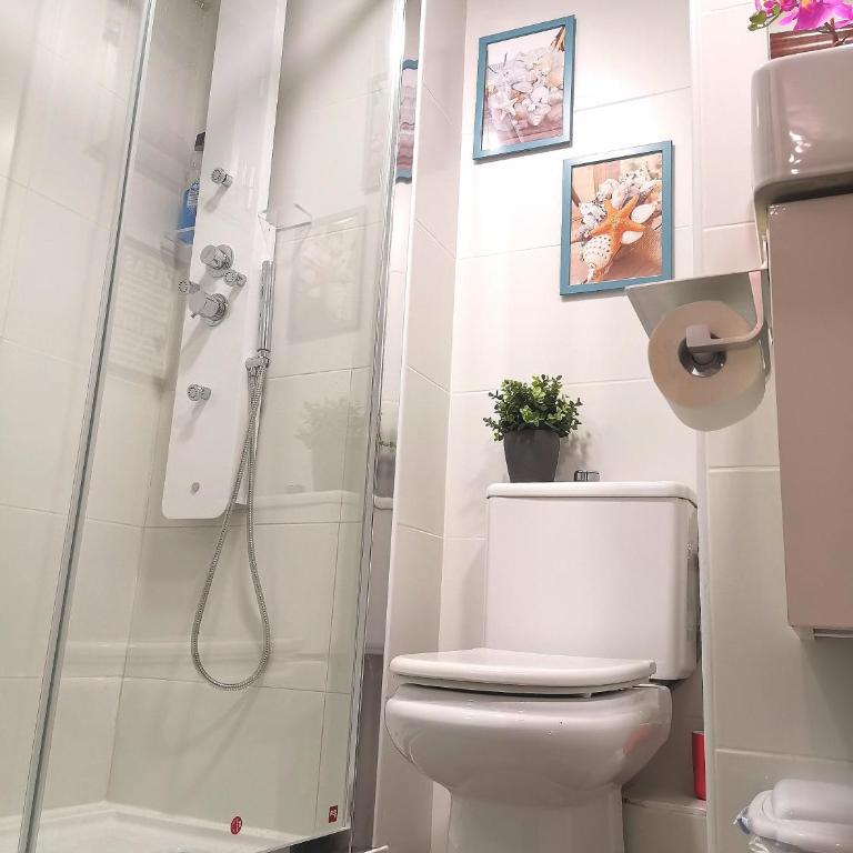 Vive Valencia con playa y metro cerca - Apartamento - 54