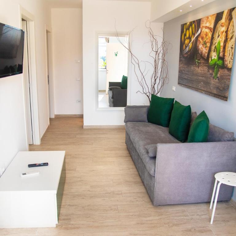 ON' MICHELE GUEST HOUSE - Quadruple Room with Garden View - 5