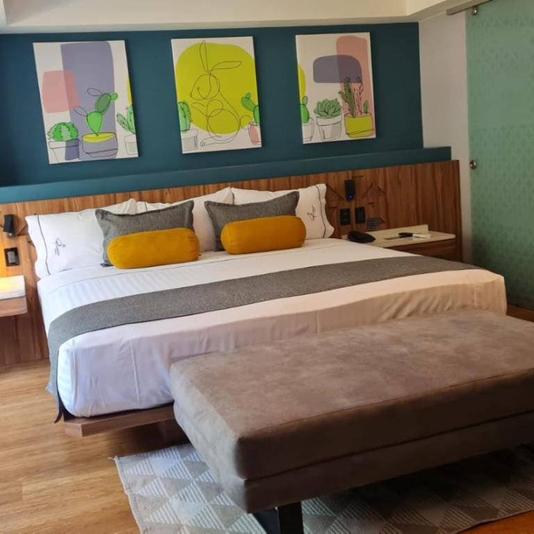 Hotel Flamencos Centro Histórico - Habitación Deluxe con cama extragrande - 3