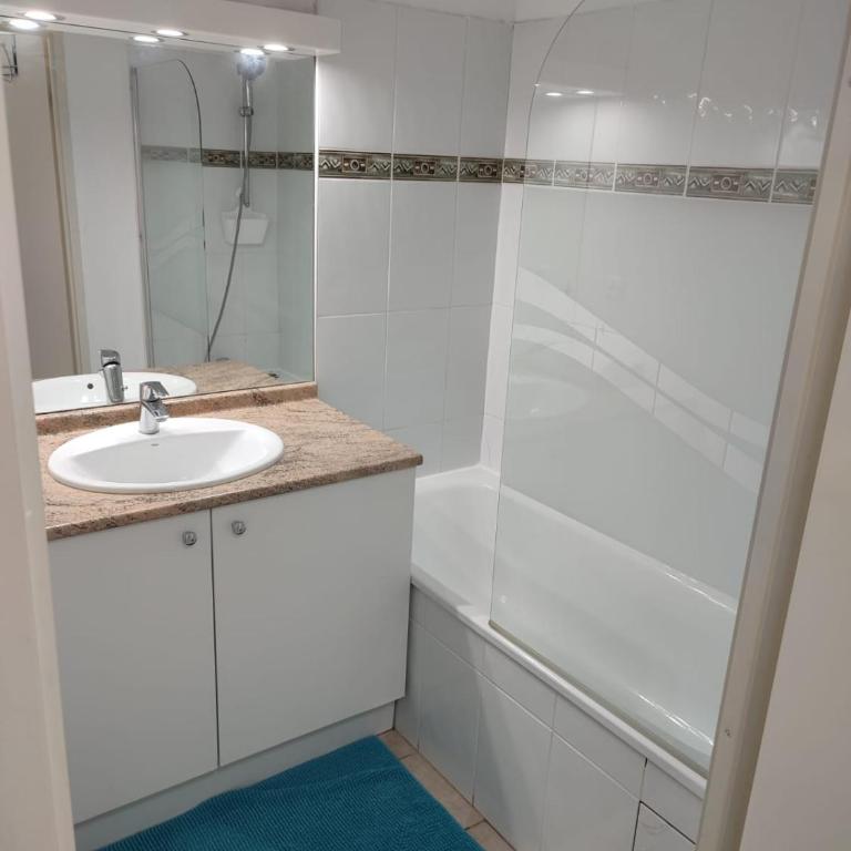 Résidence calme avec piscine - Apartment mit 1 Schlafzimmer - 25