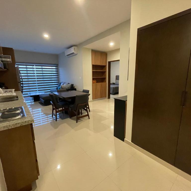Paseo Lomas, muy céntrico y equipado a 5 min playa - Two-Bedroom Apartment - 21