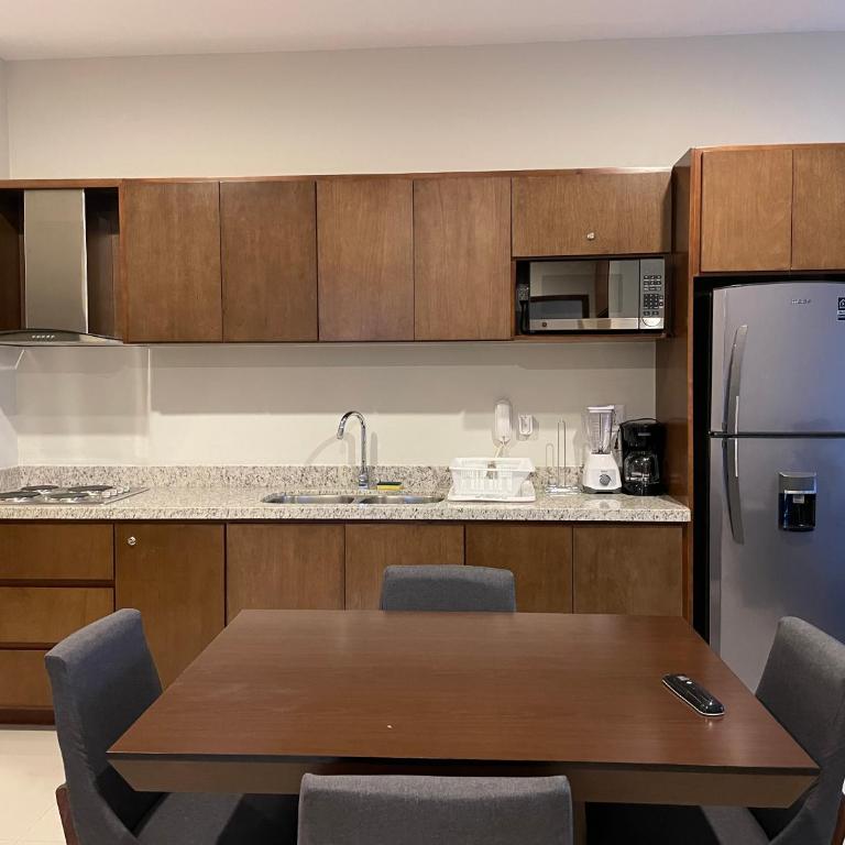 Paseo Lomas, muy céntrico y equipado a 5 min playa - Two-Bedroom Apartment - 10