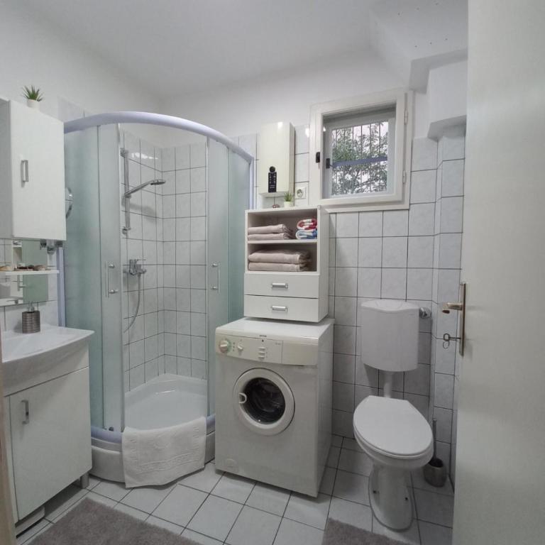 Apartment Emmi - Apartman sa 2 Spavaće Sobe - 32
