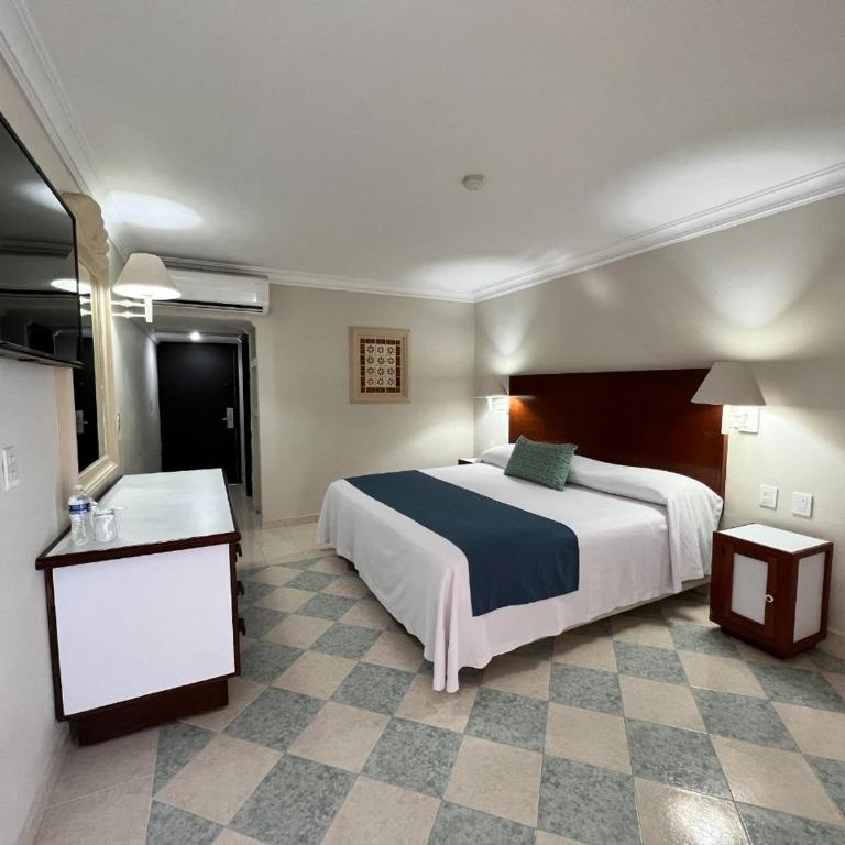 Hotel Sands Arenas - King Room - 4