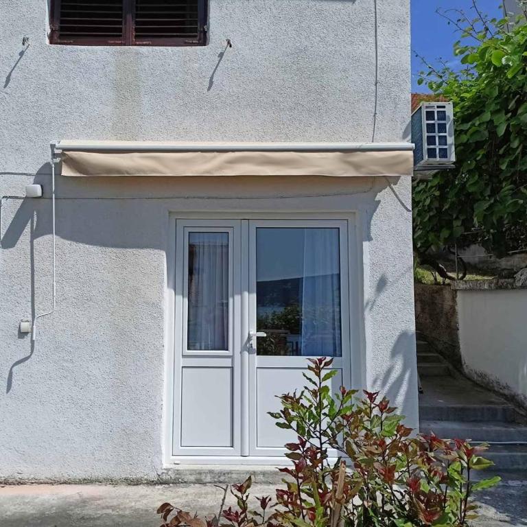 Solstice Retreat - Double Room with Garden View - 2