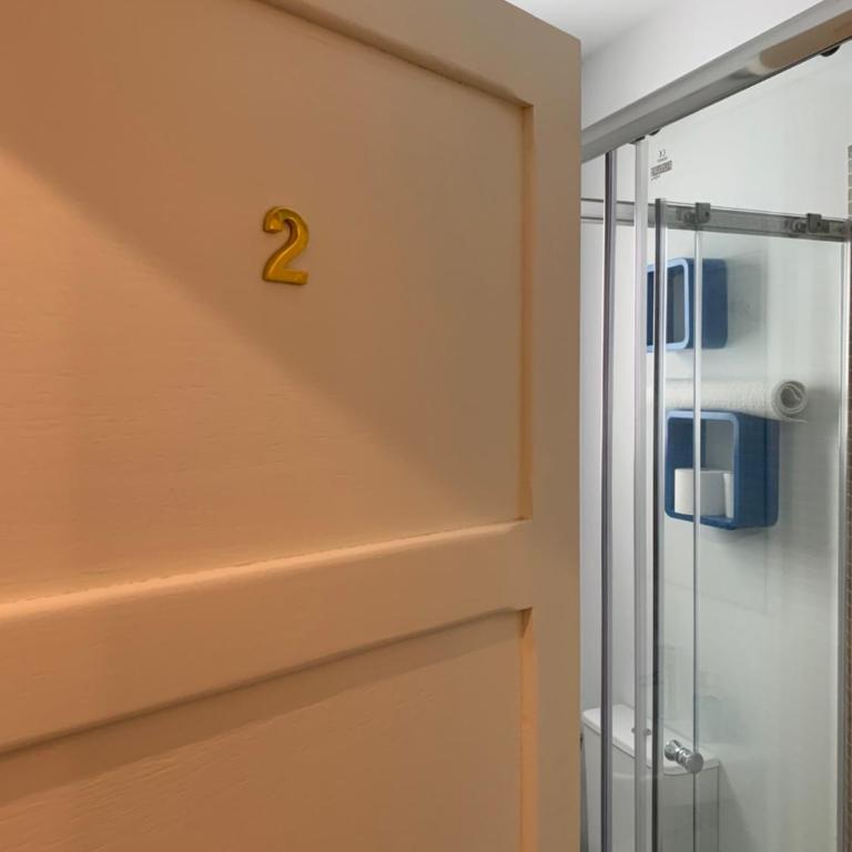 Doranda Rooms Las Canteras - Habitación Doble con baño privado externo - 9