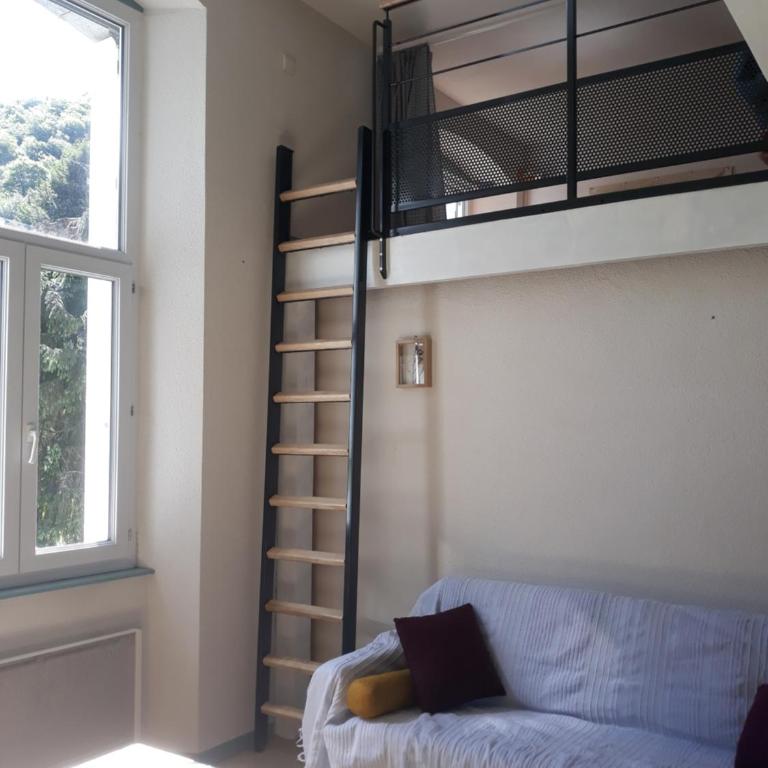 Appart situé au sein d'une résidence à Barèges pour 4 à 6 personnes, 1 chambre, 1 mezzanine - Two-Bedroom Apartment - 8