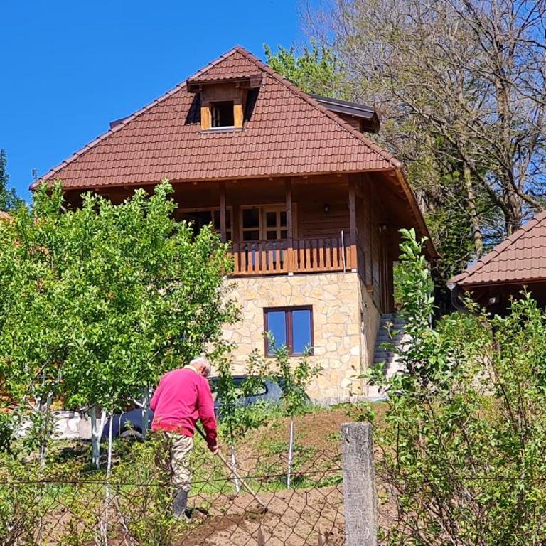 Rankovi konaci - Three-Bedroom House - 6