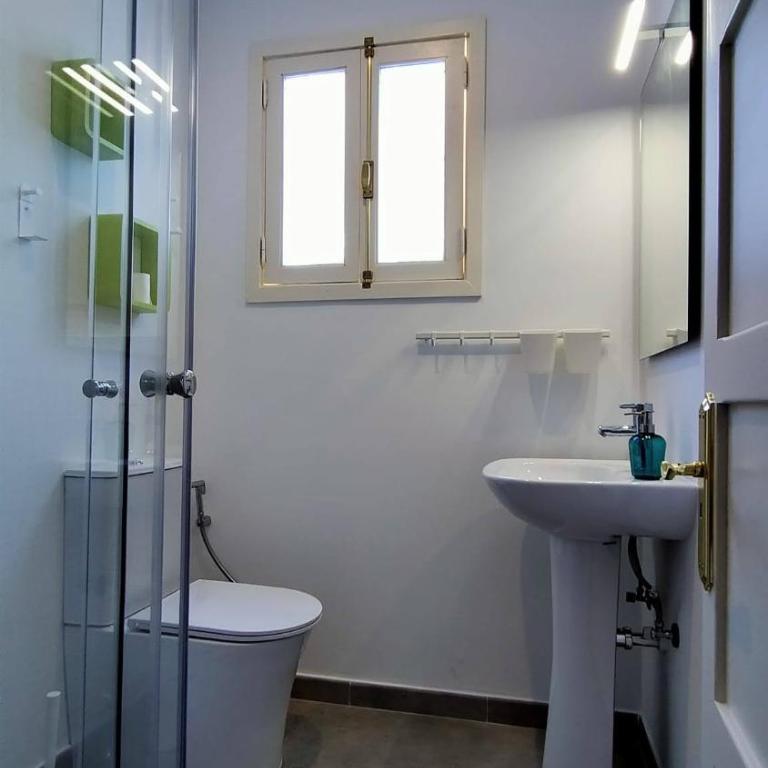 Doranda Rooms Las Canteras - Habitación Doble con baño privado externo - 15