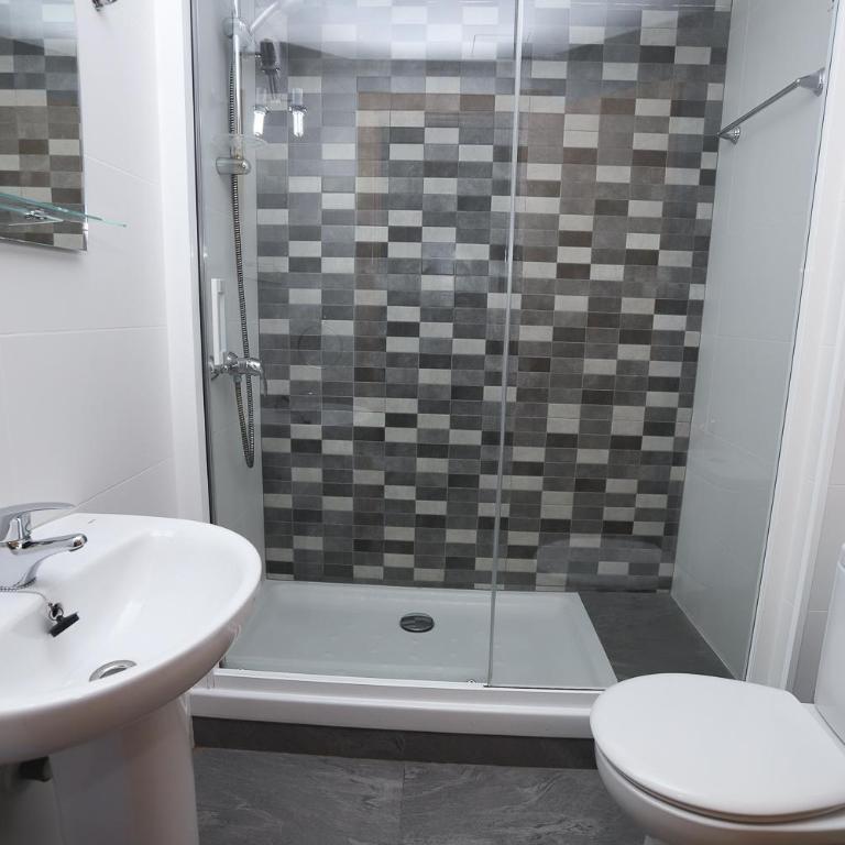 DIFFERENTFLATS Decathlon - Apartamento de 1 dormitorio con vistas a la ciudad - 2