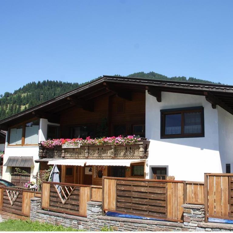 Ferienwohnung Bruni Bock - Three-Bedroom Apartment with Shower - 19