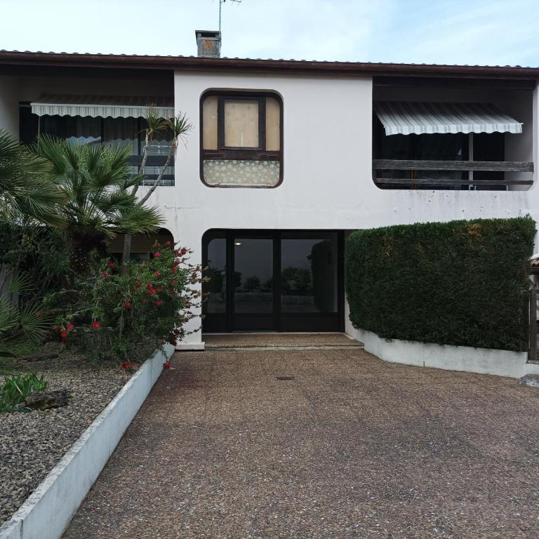 Studio tout confort au bord du lac d'Estey avec parking privé - Appartement 1 Chambre - 14