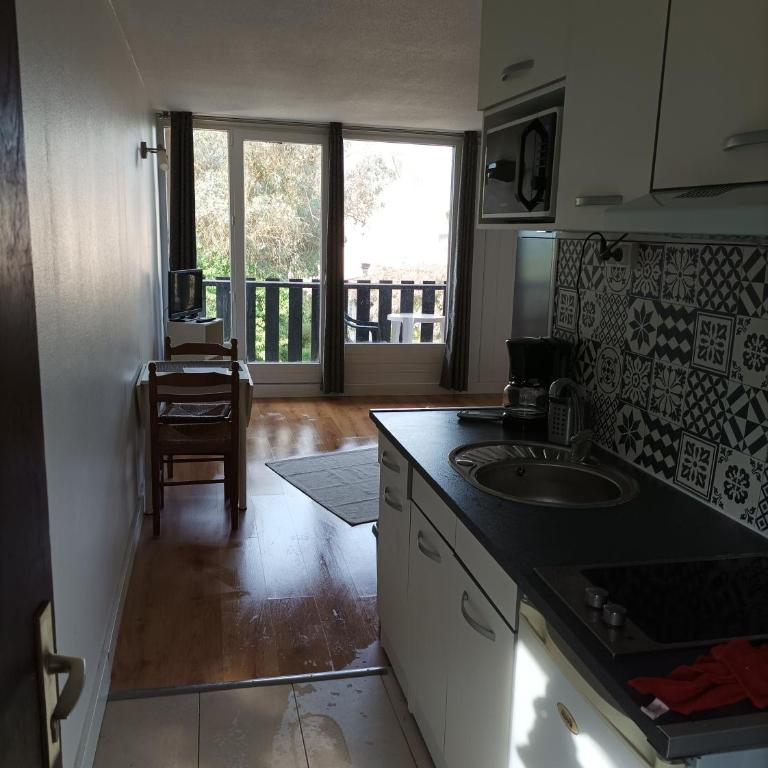 Studio tout confort au bord du lac d'Estey avec parking privé - Appartement 1 Chambre - 15
