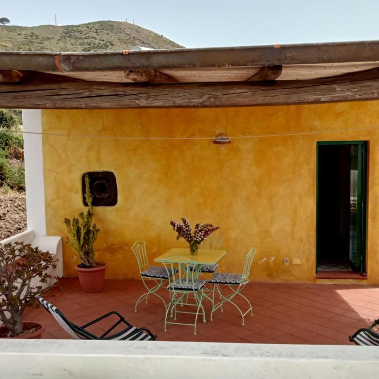 Casa Gialla B&B - Camera Familiare Deluxe - 4