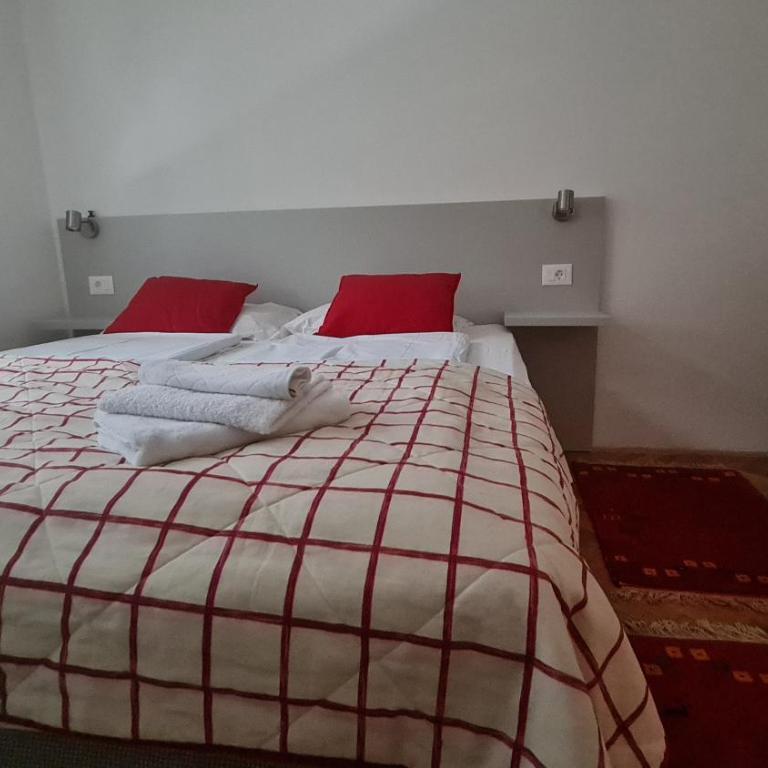 Sara - Two-Bedroom Apartment - 6