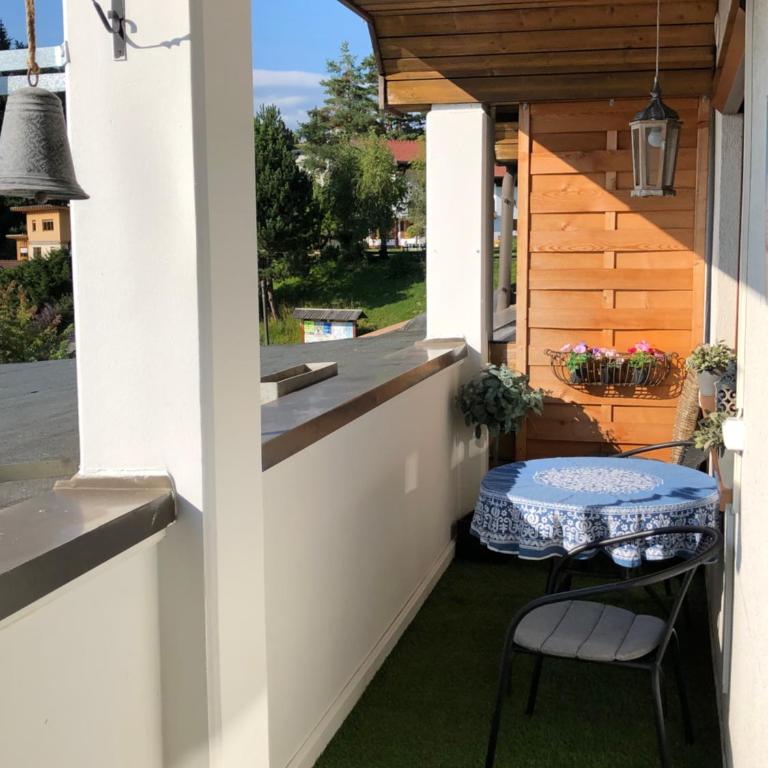 Agnes Apartman - Apartment mit Balkon - 11
