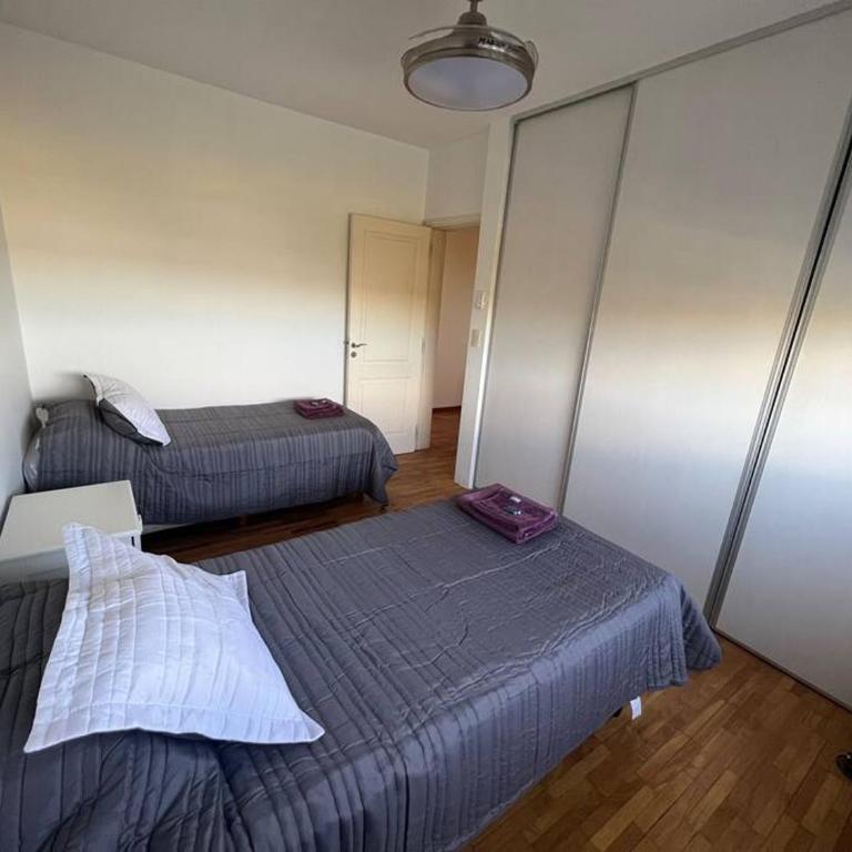 Espectacular Casa en Barrio Privado con pileta gran parque y vista panorámica - Villa - 38