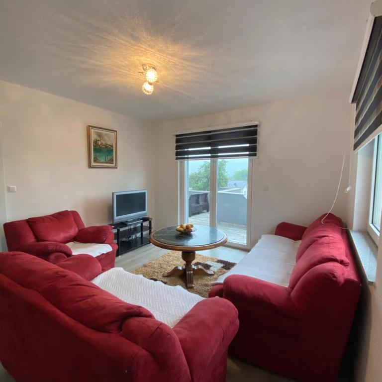 House Enio - Four-Bedroom House - 2