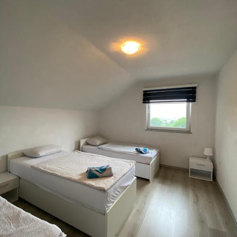 House Enio - Four-Bedroom House - 14