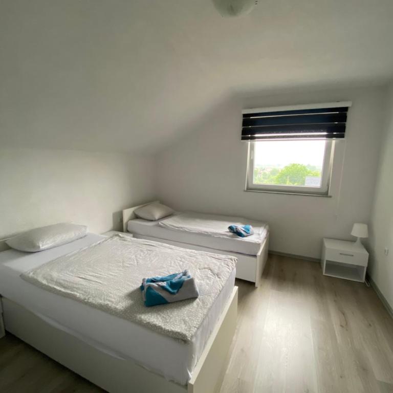 House Enio - Four-Bedroom House - 15
