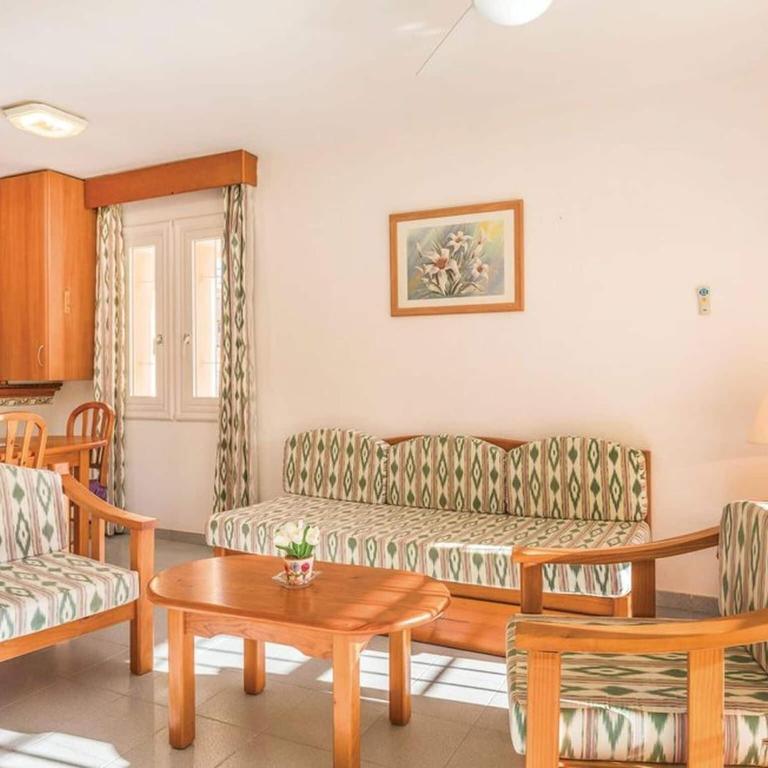 Villa in Spain with Private Pool - One-Bedroom Apartment - 2
