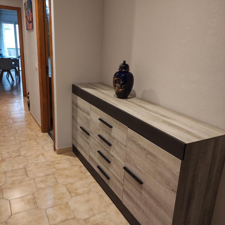 Piso de 4 habitaciones en el centro de Roses - Apartment - 25