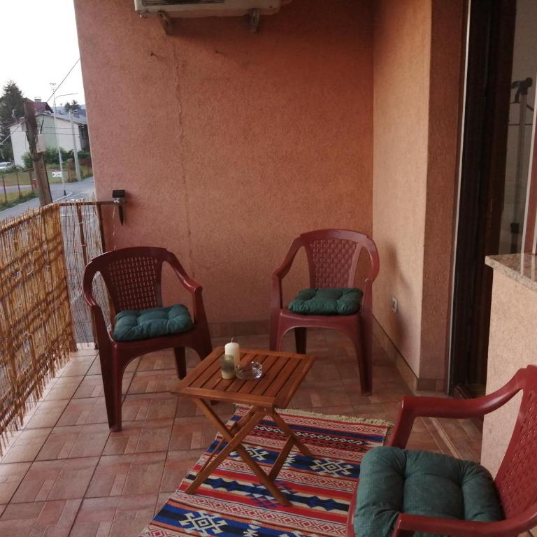 IKA-M - Three-Bedroom Apartment - 3
