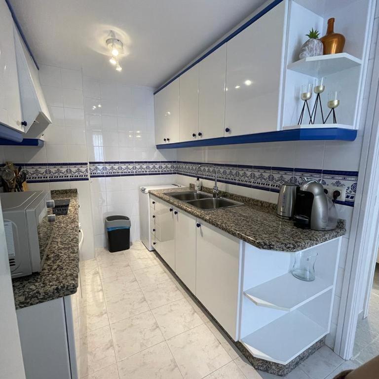 Appartement La Sonrisa - Two-Bedroom Apartment - 27