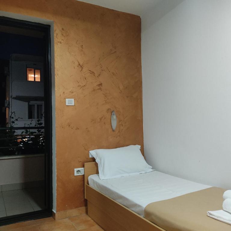 Apartments Mare Budva - Apartman sa Terasom - 2
