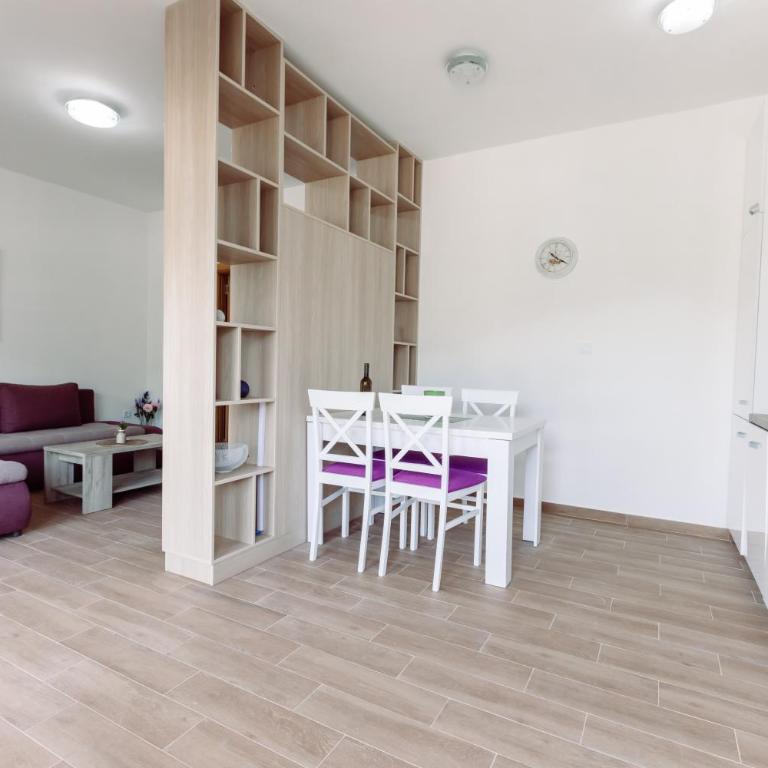 Waterfront Apartment Petrovina - One-Bedroom Apartment - 23