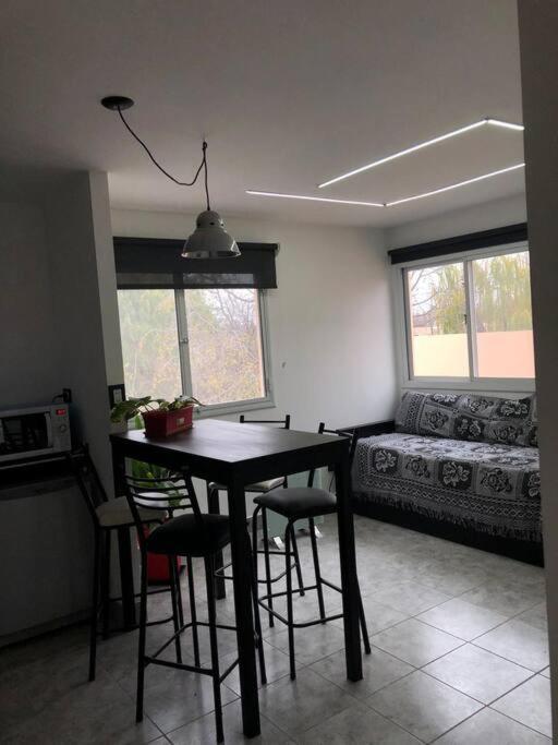 TuPuntodePartida# Depto en Vistalba para turistas #Precio en dolar# - Apartamento de 1 dormitorio - 4