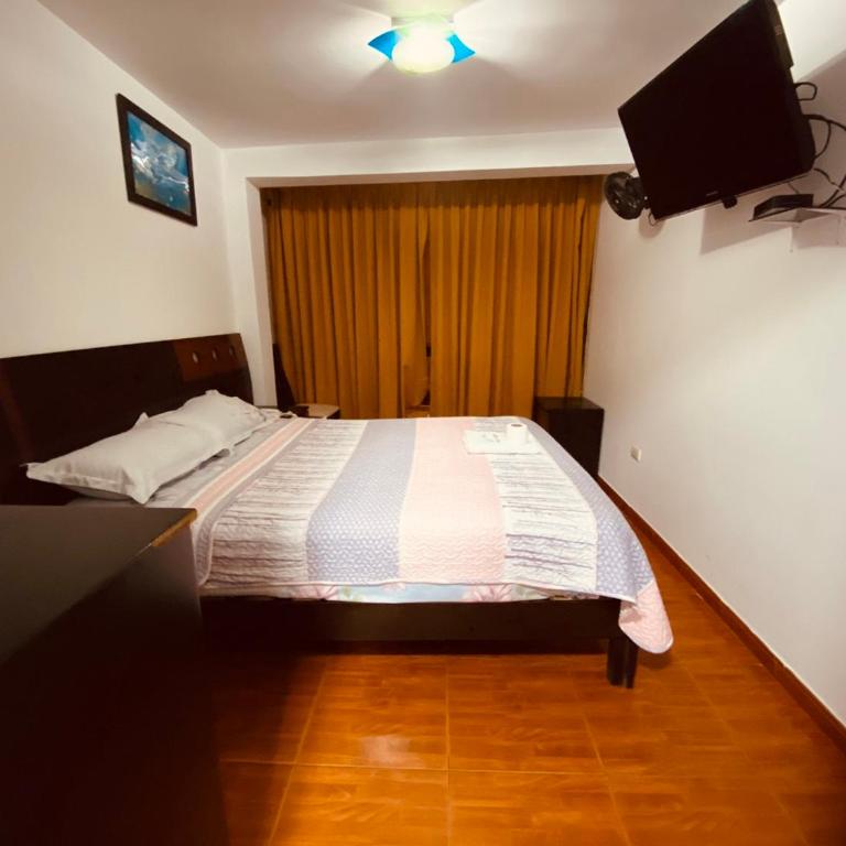 Puerto Bayovar - Deluxe King Room - 1