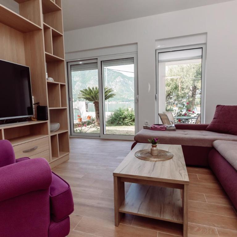 Waterfront Apartment Petrovina - One-Bedroom Apartment - 44